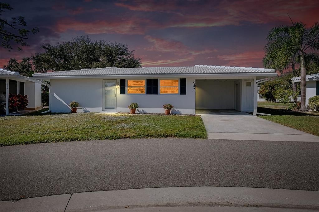 待售: $234,900 (2 贝兹, 2 浴室, 1083 平方英尺)