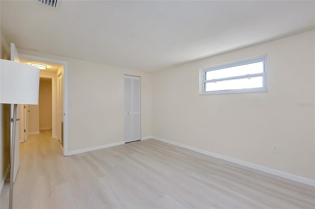 待售: $234,900 (2 贝兹, 2 浴室, 1083 平方英尺)