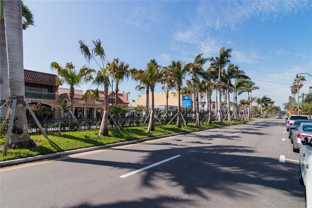 待售: $234,900 (2 贝兹, 2 浴室, 1083 平方英尺)