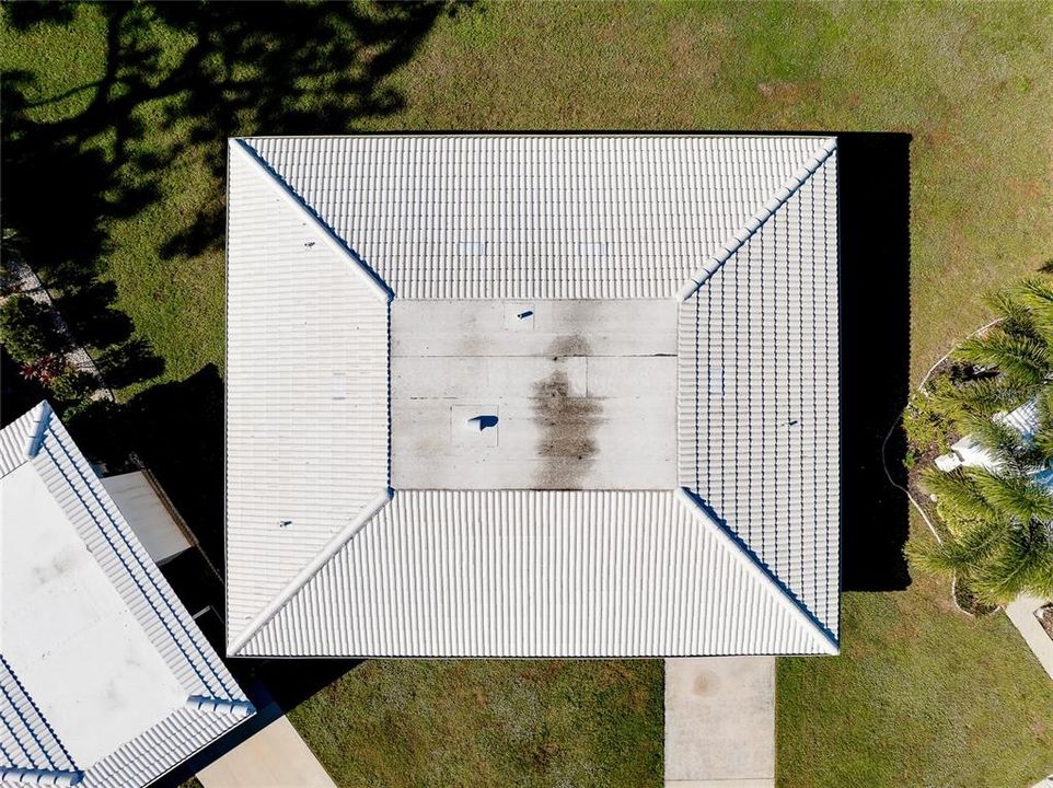 待售: $234,900 (2 贝兹, 2 浴室, 1083 平方英尺)