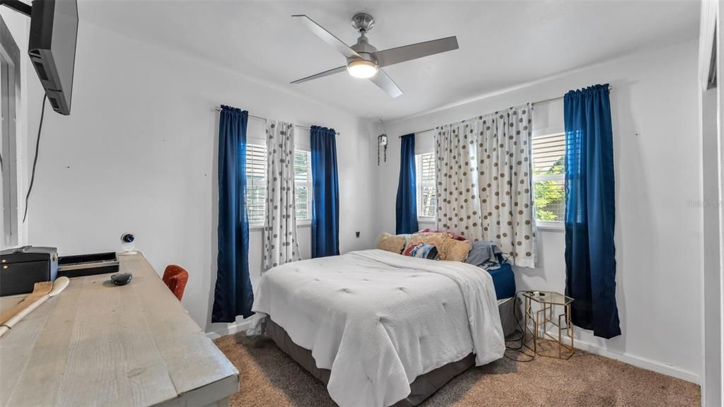 For Sale: $210,000 (3 beds, 1 baths, 1289 Square Feet)