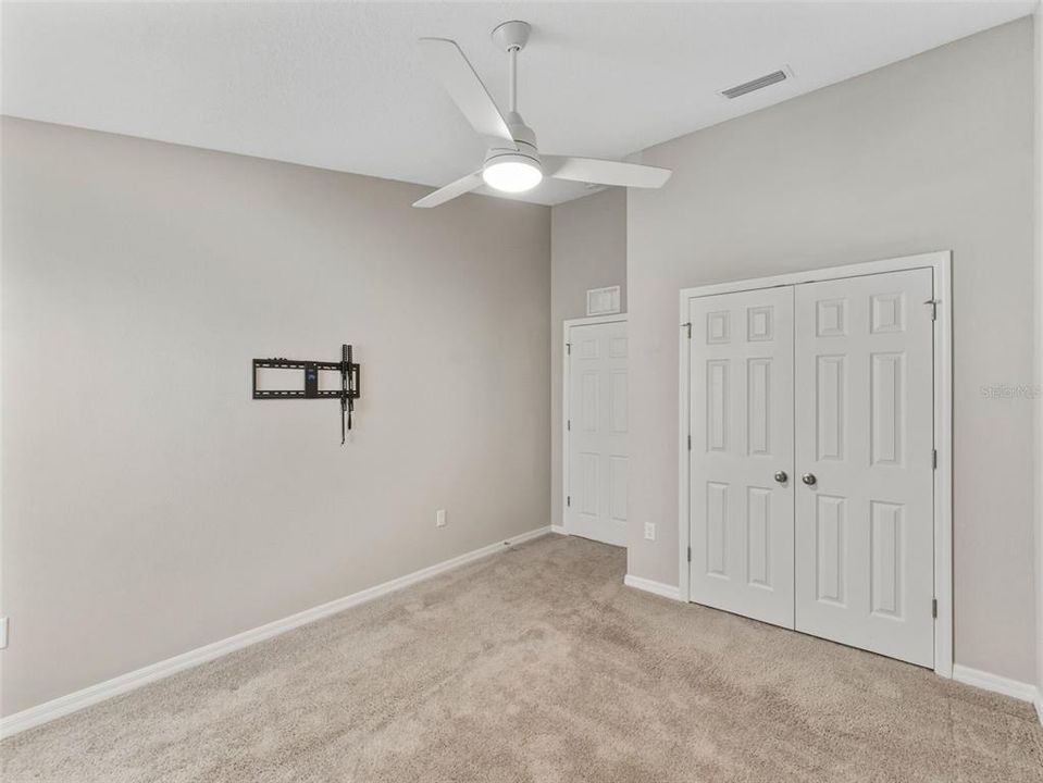 En Renta: $2,325 (4 camas, 2 baños, 1848 Pies cuadrados)