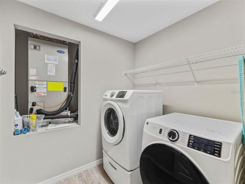 En Renta: $2,325 (4 camas, 2 baños, 1848 Pies cuadrados)