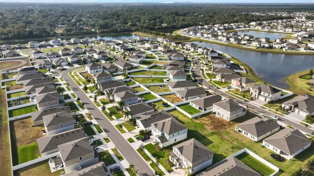 En Renta: $2,325 (4 camas, 2 baños, 1848 Pies cuadrados)