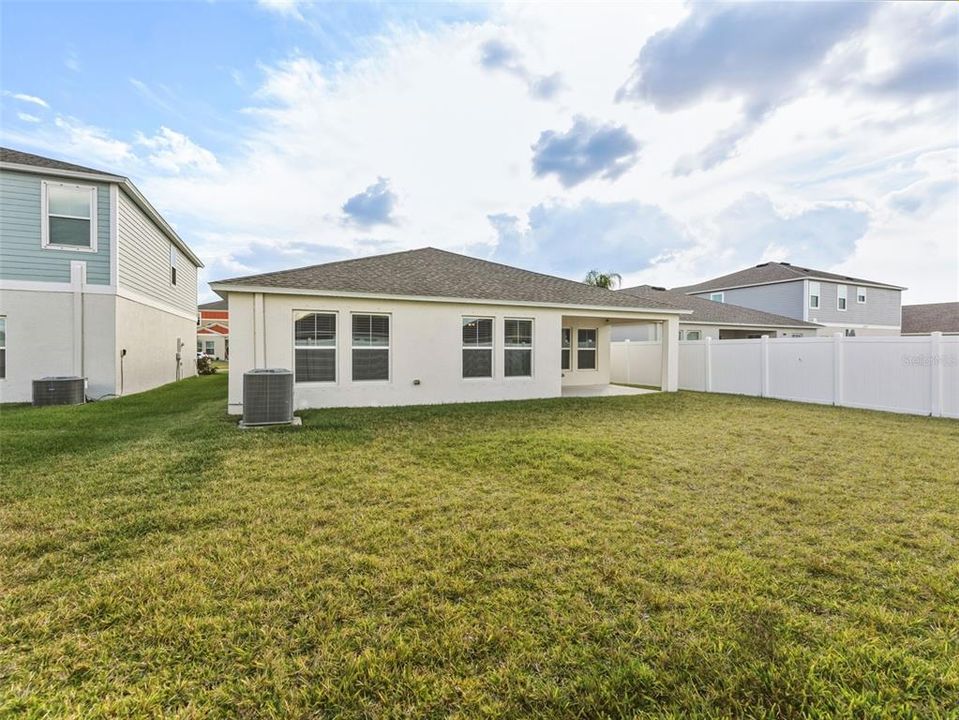 En Renta: $2,325 (4 camas, 2 baños, 1848 Pies cuadrados)