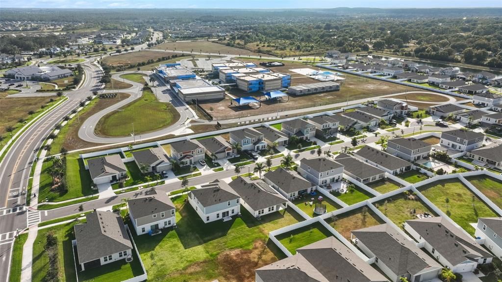 En Renta: $2,325 (4 camas, 2 baños, 1848 Pies cuadrados)