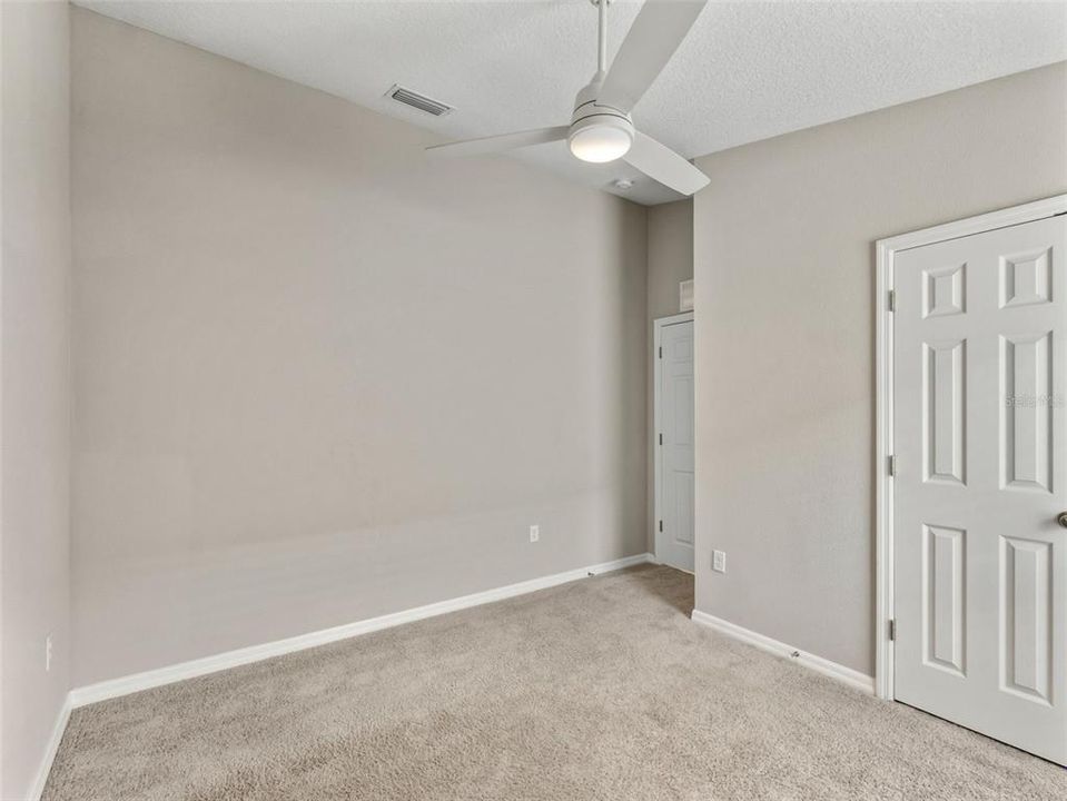 En Renta: $2,325 (4 camas, 2 baños, 1848 Pies cuadrados)