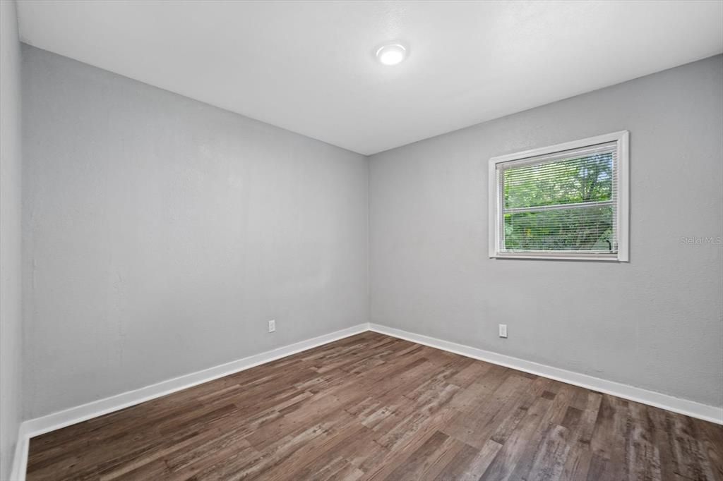 На продажу: $336,990 (3 спален, 2 ванн, 1335 Квадратных фут)