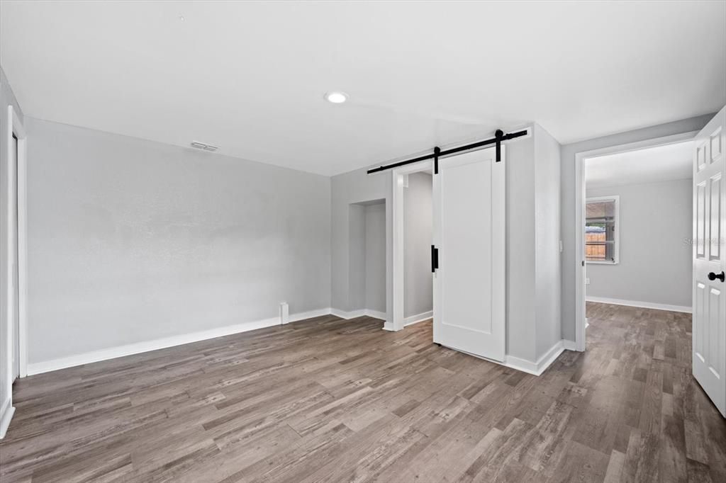 На продажу: $336,990 (3 спален, 2 ванн, 1335 Квадратных фут)