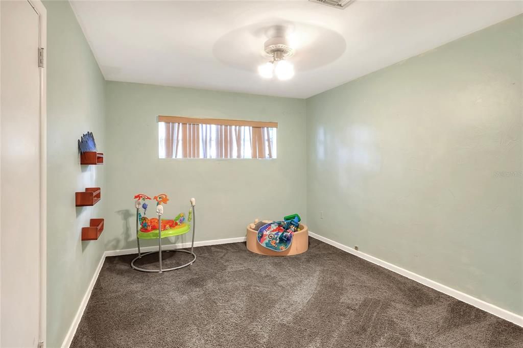 En Venta: $335,000 (4 camas, 1 baños, 1665 Pies cuadrados)