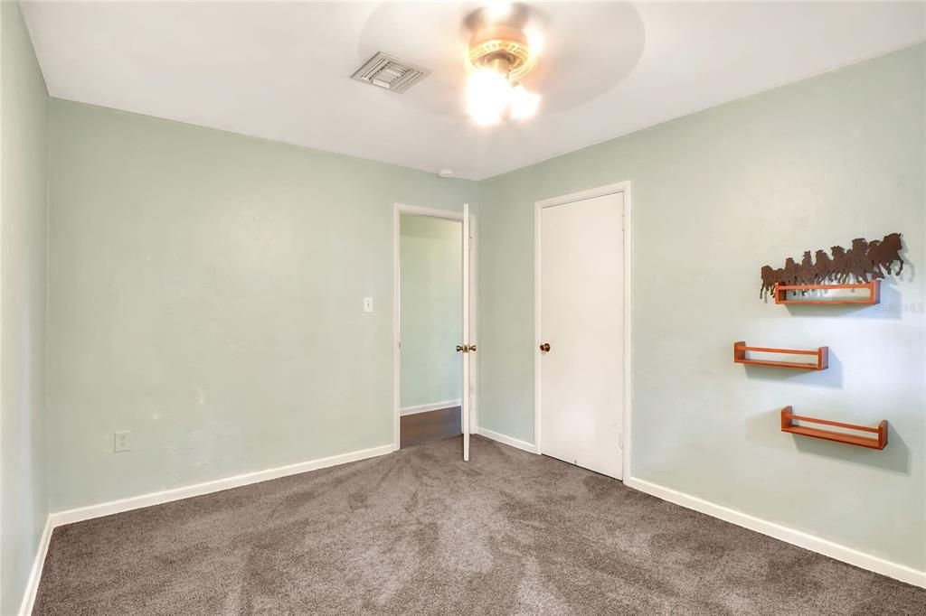 En Venta: $335,000 (4 camas, 1 baños, 1665 Pies cuadrados)