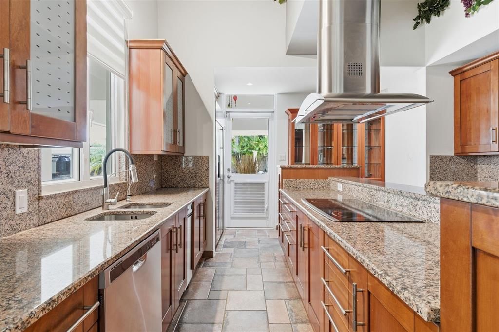 待售: $1,795,000 (4 贝兹, 3 浴室, 5000 平方英尺)