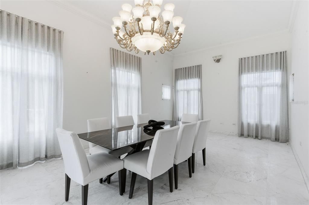 待售: $1,795,000 (4 贝兹, 3 浴室, 5000 平方英尺)