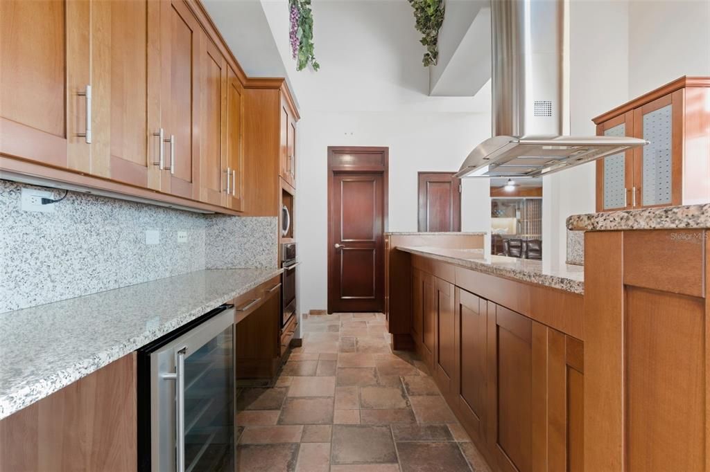 待售: $1,795,000 (4 贝兹, 3 浴室, 5000 平方英尺)