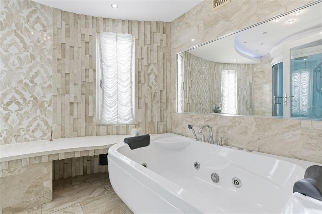 待售: $1,795,000 (4 贝兹, 3 浴室, 5000 平方英尺)