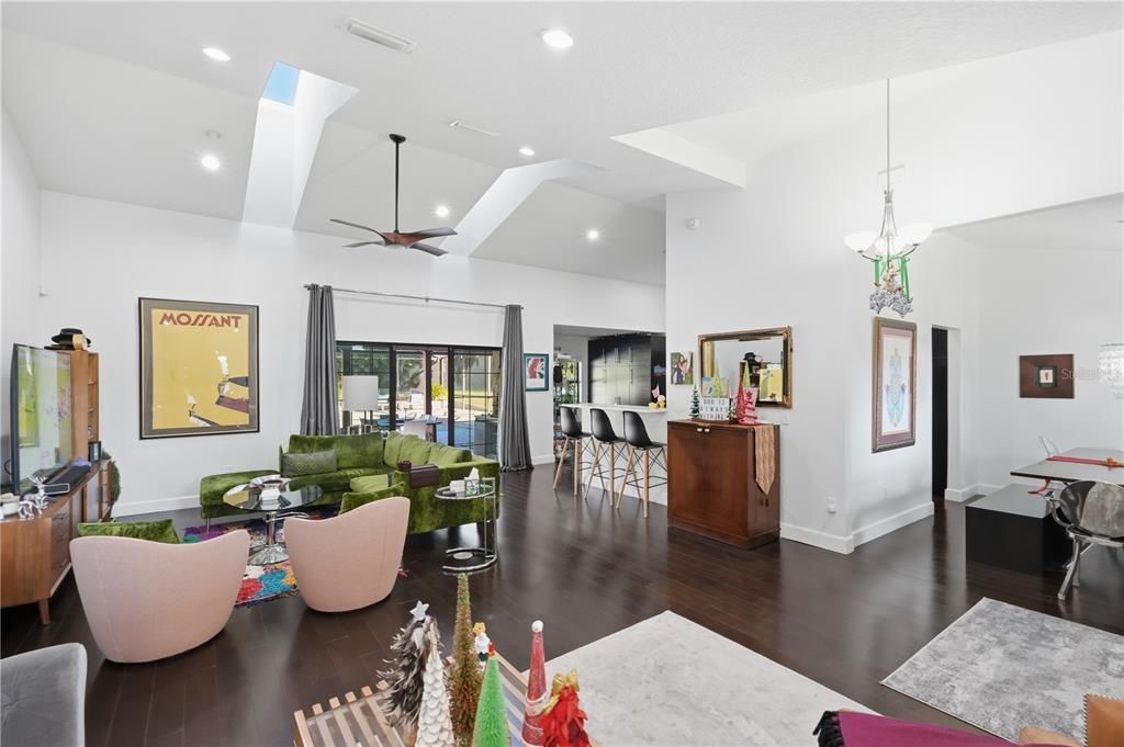 For Sale: $650,000 (4 beds, 2 baths, 2202 Square Feet)