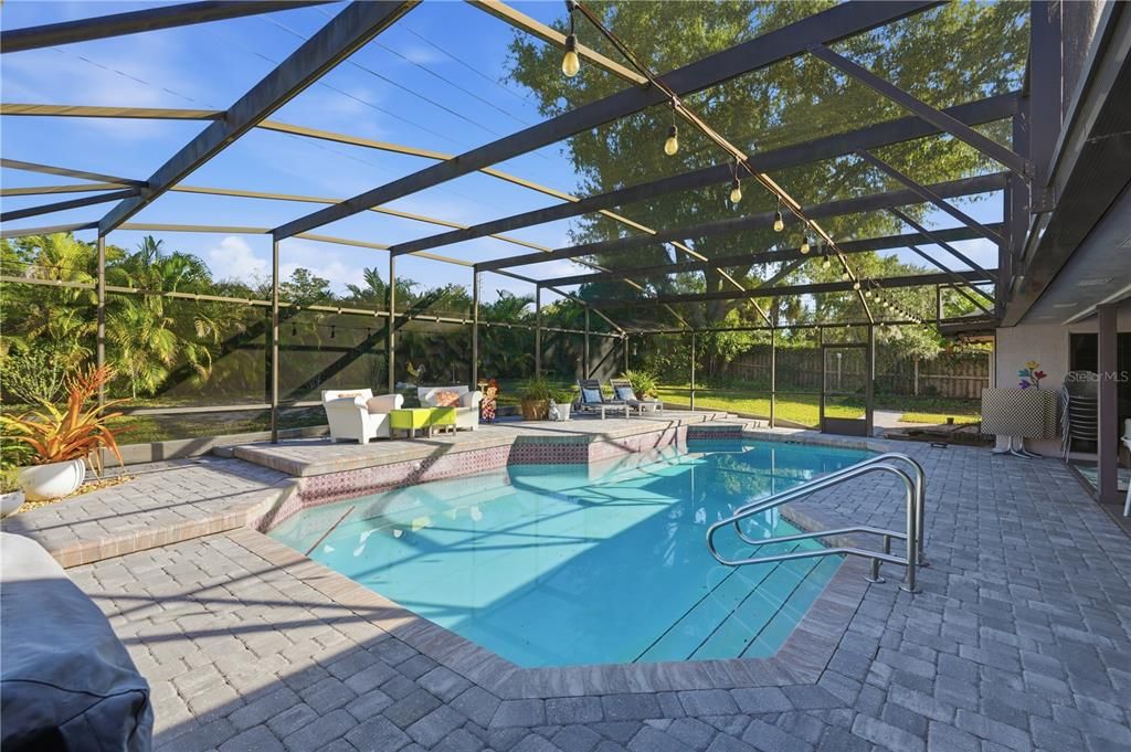 For Sale: $650,000 (4 beds, 2 baths, 2202 Square Feet)