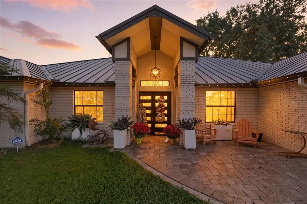 For Sale: $650,000 (4 beds, 2 baths, 2202 Square Feet)