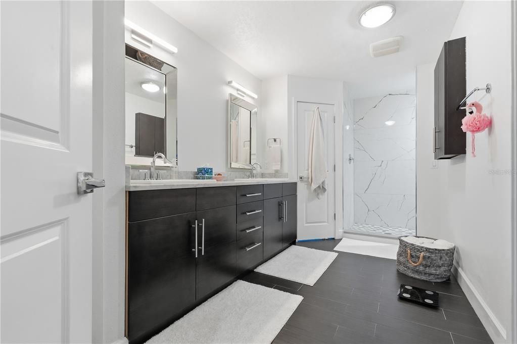 For Sale: $650,000 (4 beds, 2 baths, 2202 Square Feet)