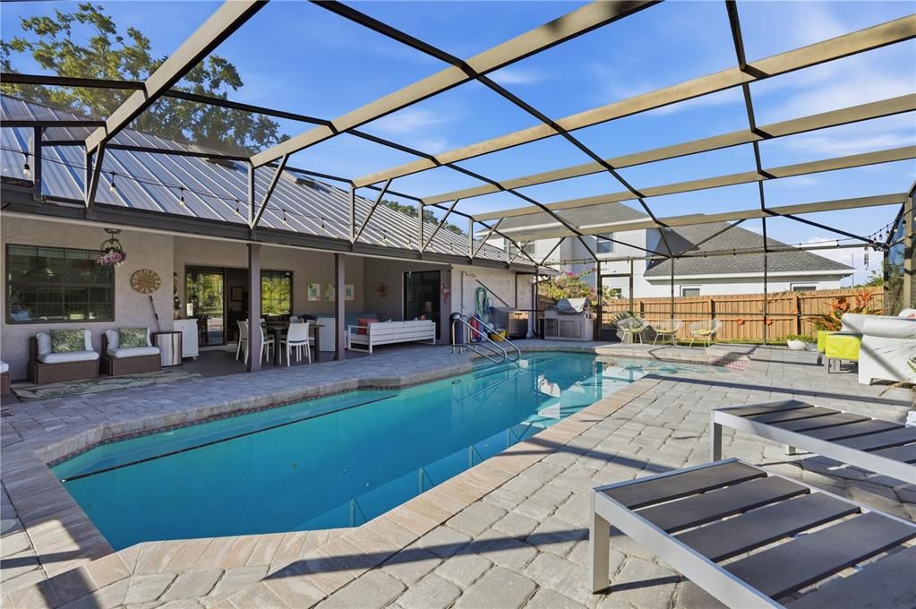 For Sale: $650,000 (4 beds, 2 baths, 2202 Square Feet)