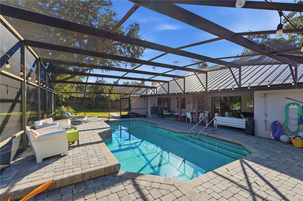 For Sale: $650,000 (4 beds, 2 baths, 2202 Square Feet)