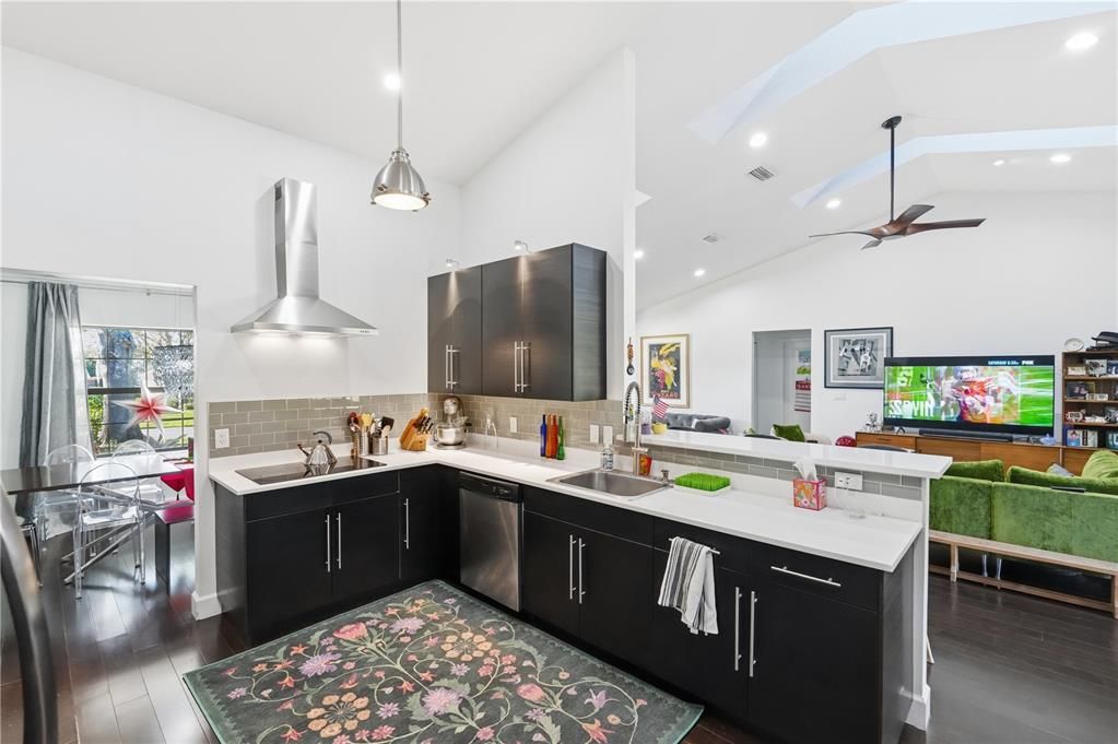 For Sale: $650,000 (4 beds, 2 baths, 2202 Square Feet)