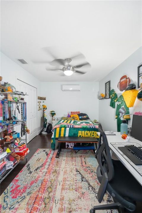 For Sale: $650,000 (4 beds, 2 baths, 2202 Square Feet)