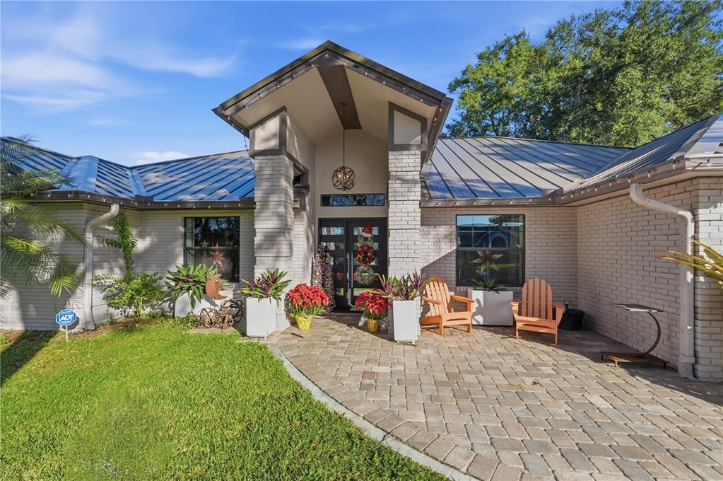 For Sale: $650,000 (4 beds, 2 baths, 2202 Square Feet)