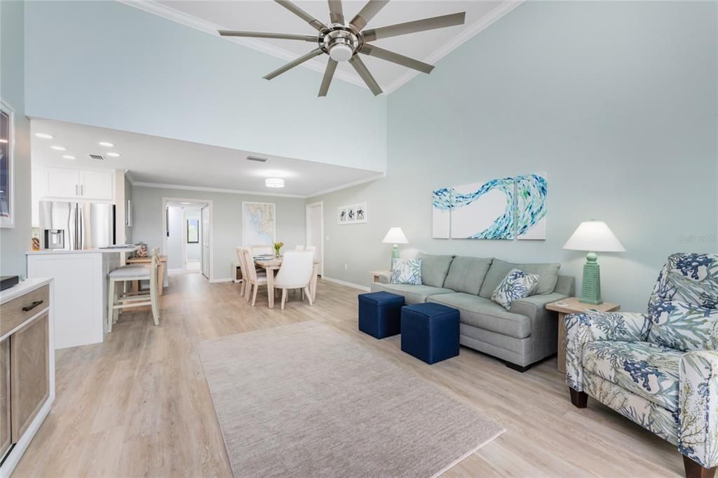 For Sale: $669,000 (2 beds, 2 baths, 1185 Square Feet)