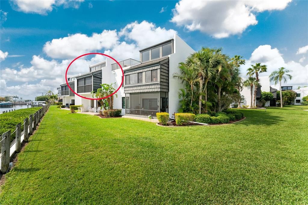 For Sale: $669,000 (2 beds, 2 baths, 1185 Square Feet)