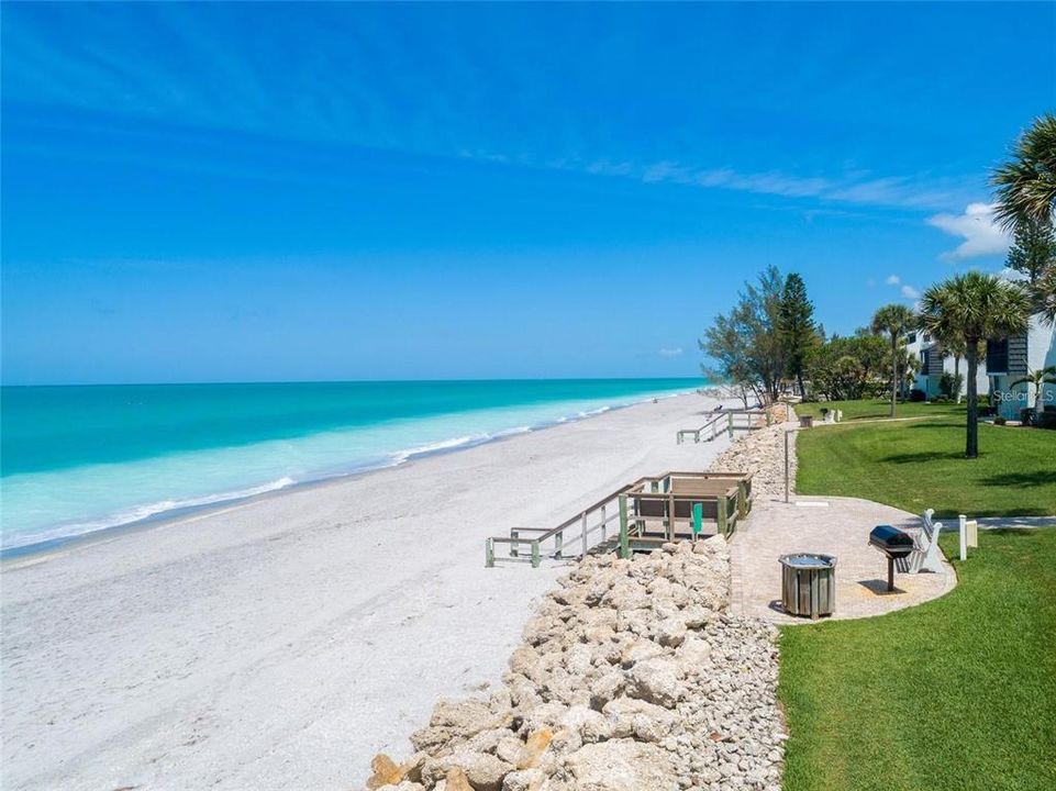 For Sale: $669,000 (2 beds, 2 baths, 1185 Square Feet)