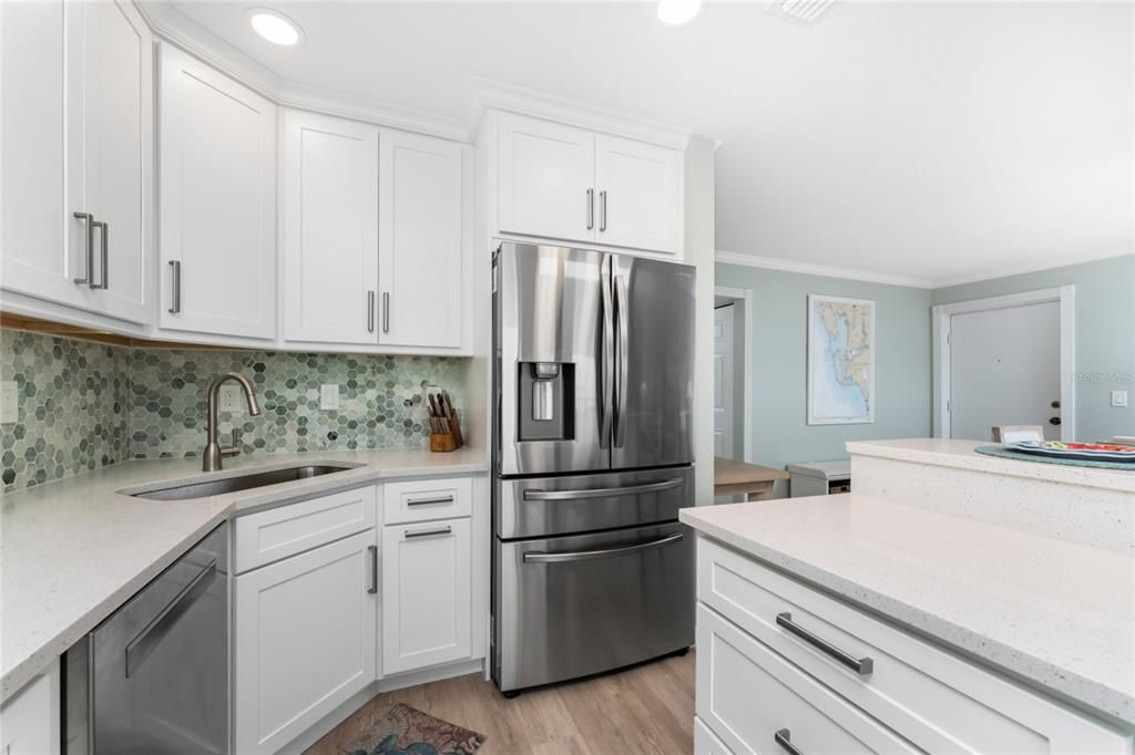 For Sale: $669,000 (2 beds, 2 baths, 1185 Square Feet)