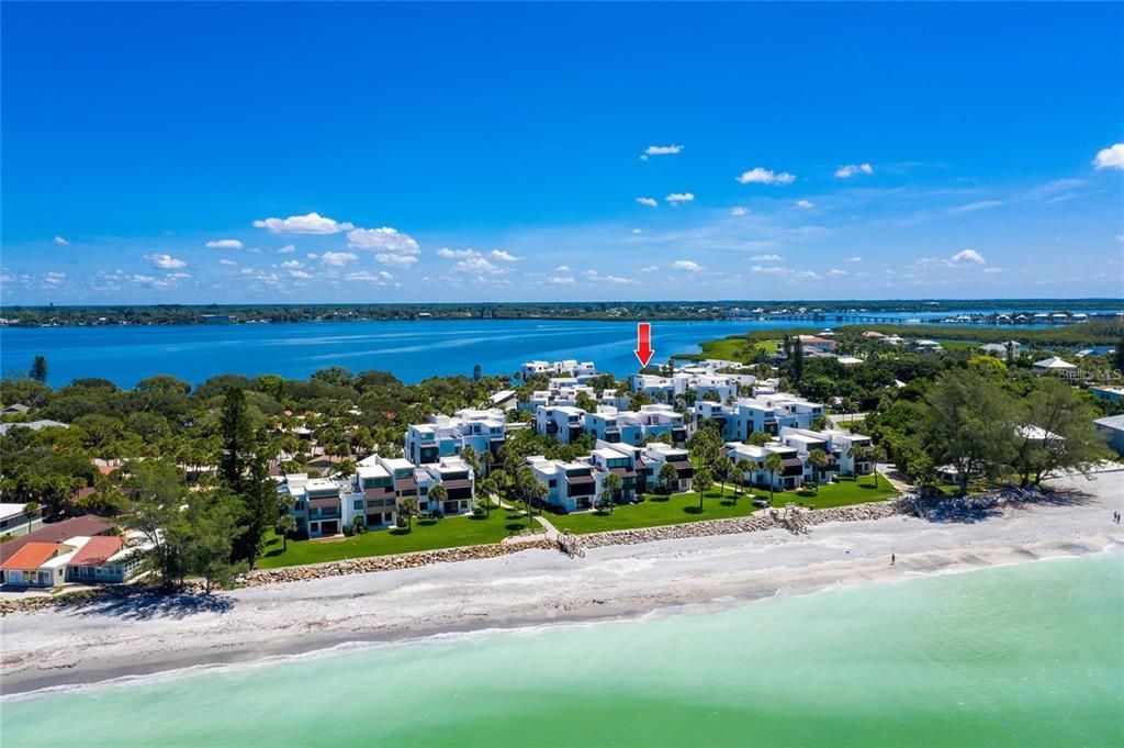 For Sale: $669,000 (2 beds, 2 baths, 1185 Square Feet)