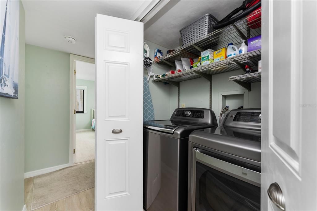 For Sale: $669,000 (2 beds, 2 baths, 1185 Square Feet)