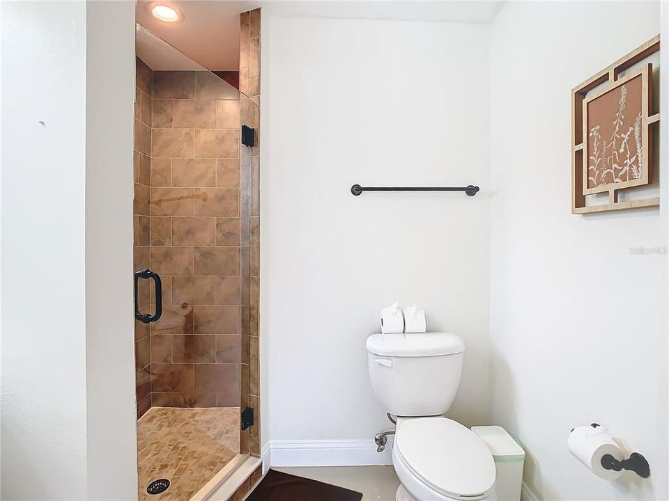 出租: $3,750 (3 贝兹, 3 浴室, 1340 平方英尺)