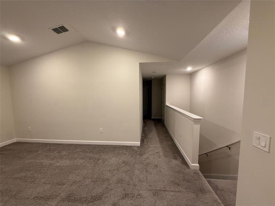 For Rent: $2,950 (4 beds, 3 baths, 2556 Square Feet)