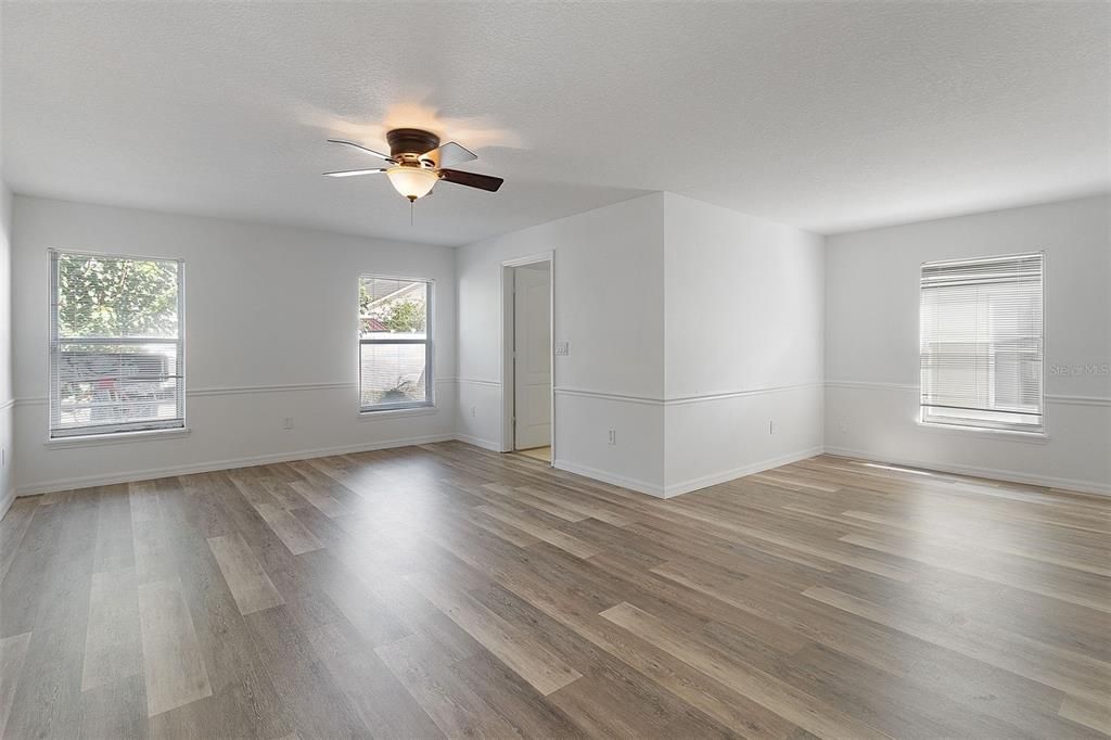 For Rent: $2,700 (4 beds, 2 baths, 2862 Square Feet)