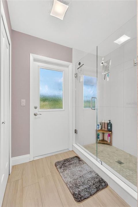 For Sale: $485,000 (3 beds, 2 baths, 1587 Square Feet)