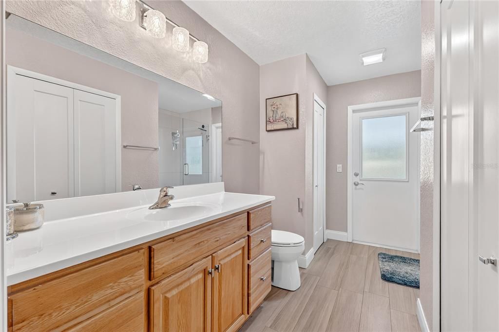 For Sale: $485,000 (3 beds, 2 baths, 1587 Square Feet)