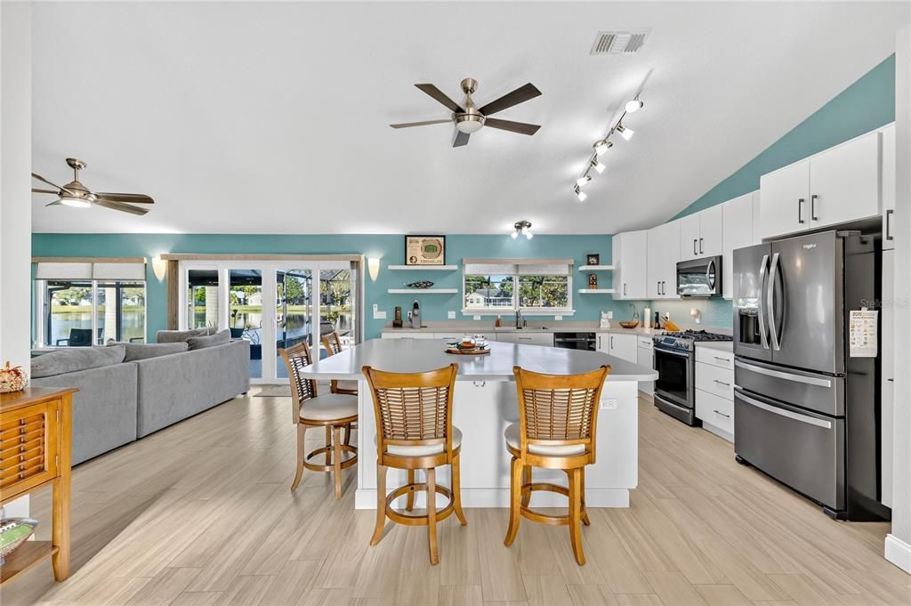 For Sale: $485,000 (3 beds, 2 baths, 1587 Square Feet)