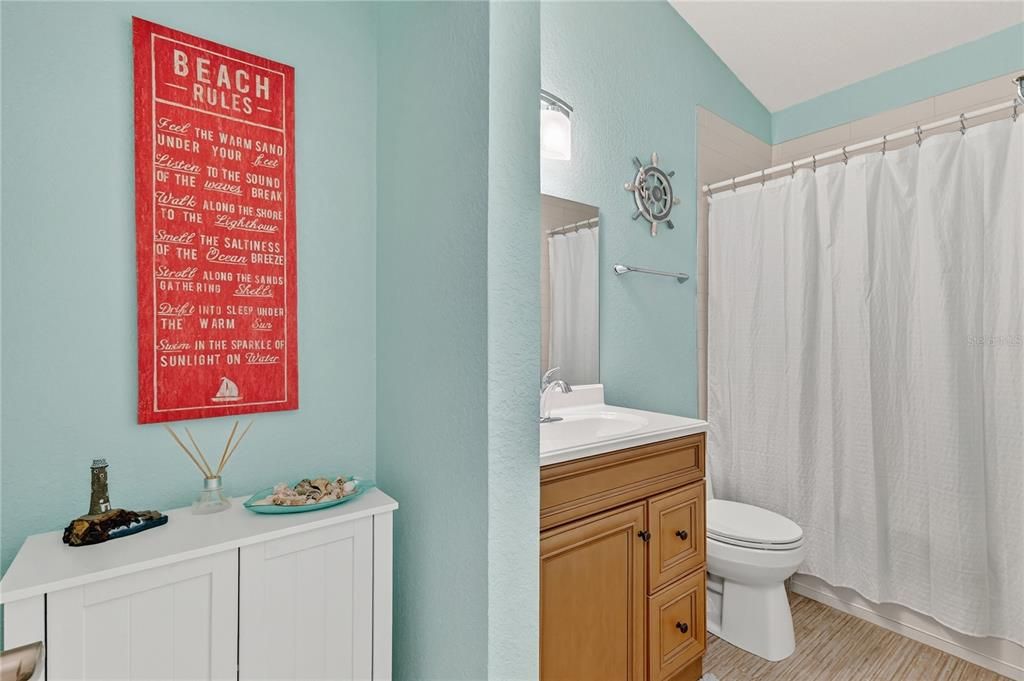 For Sale: $485,000 (3 beds, 2 baths, 1587 Square Feet)