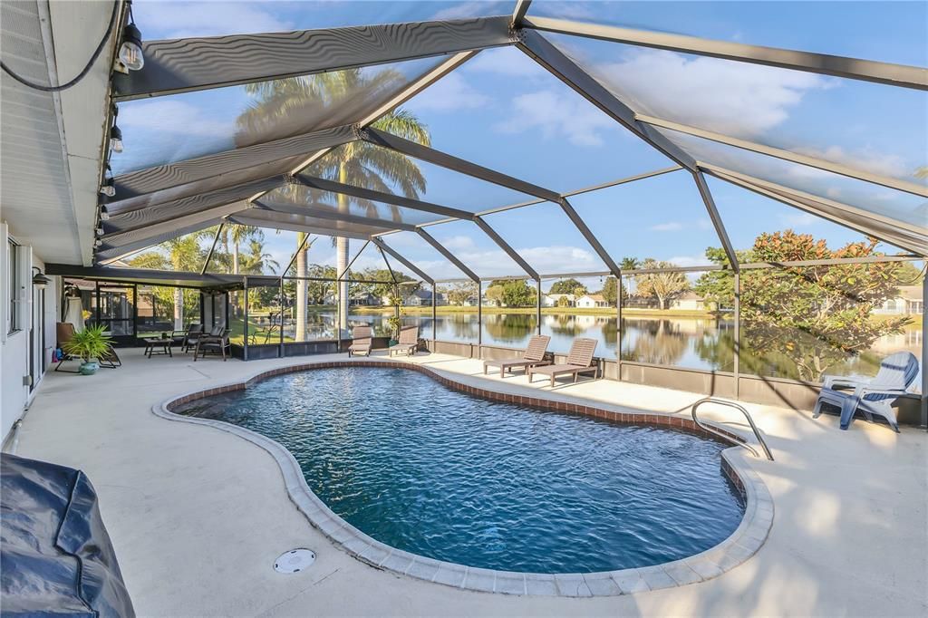 For Sale: $485,000 (3 beds, 2 baths, 1587 Square Feet)