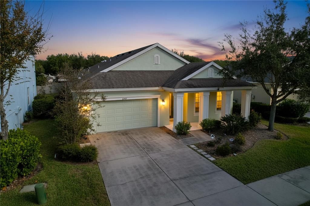 For Sale: $530,000 (4 beds, 3 baths, 2114 Square Feet)