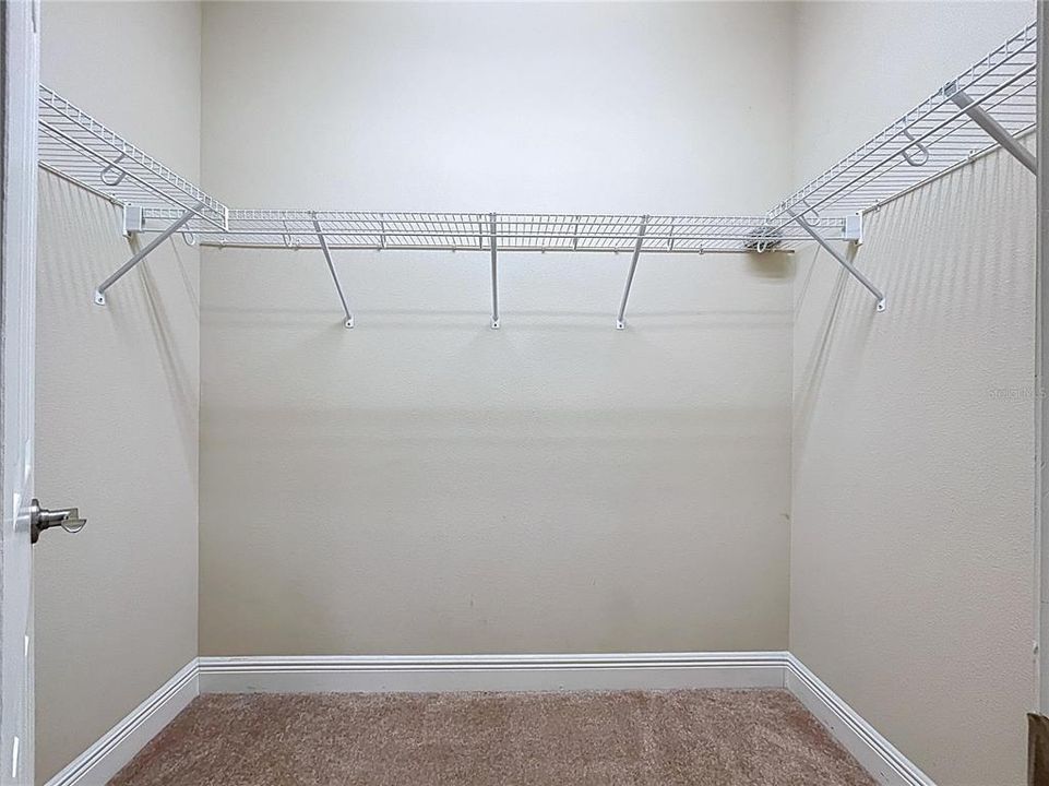 For Sale: $530,000 (4 beds, 3 baths, 2114 Square Feet)