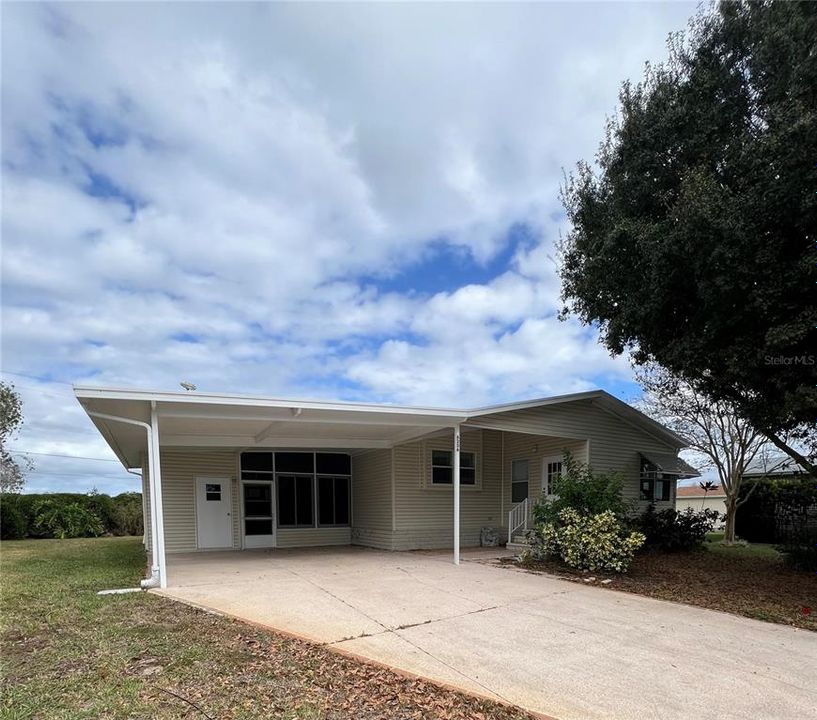 待售: $170,000 (2 贝兹, 2 浴室, 1369 平方英尺)