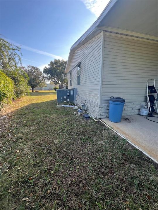 На продажу: $170,000 (2 спален, 2 ванн, 1369 Квадратных фут)