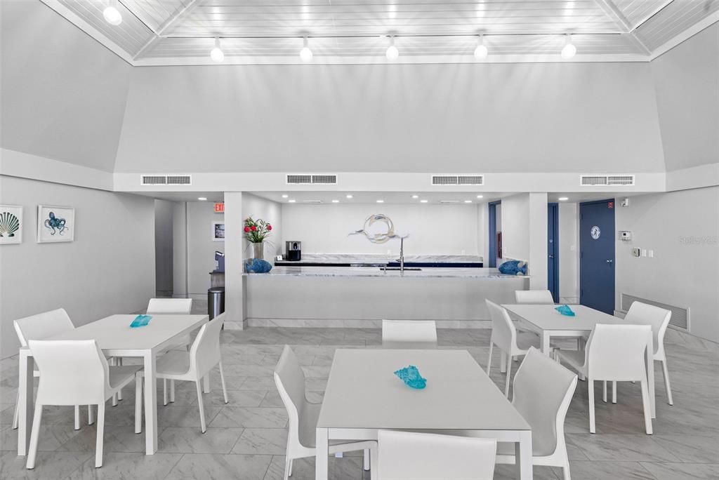 For Sale: $574,900 (2 beds, 2 baths, 1395 Square Feet)