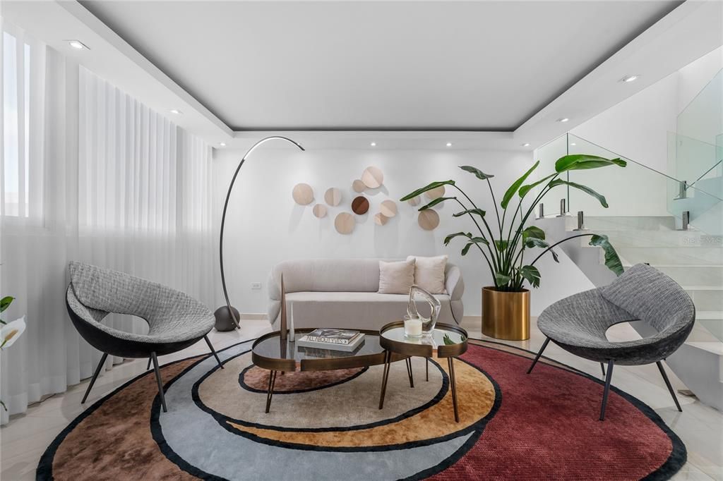 En Venta: $1,200,000 (4 camas, 3 baños, 2740 Pies cuadrados)