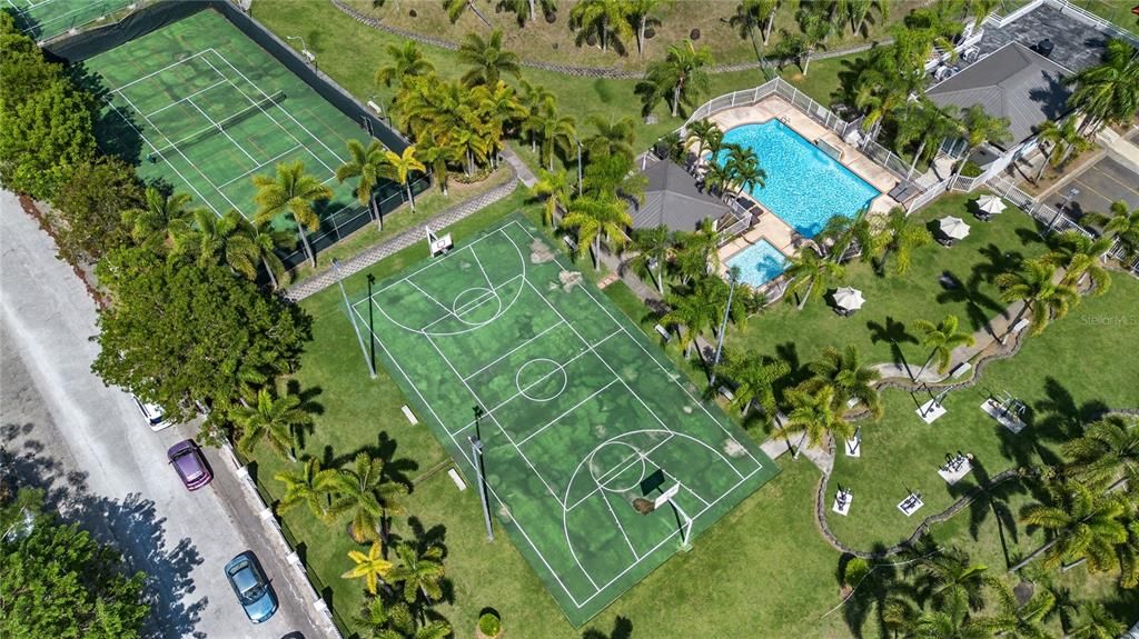 En Venta: $1,200,000 (4 camas, 3 baños, 2740 Pies cuadrados)