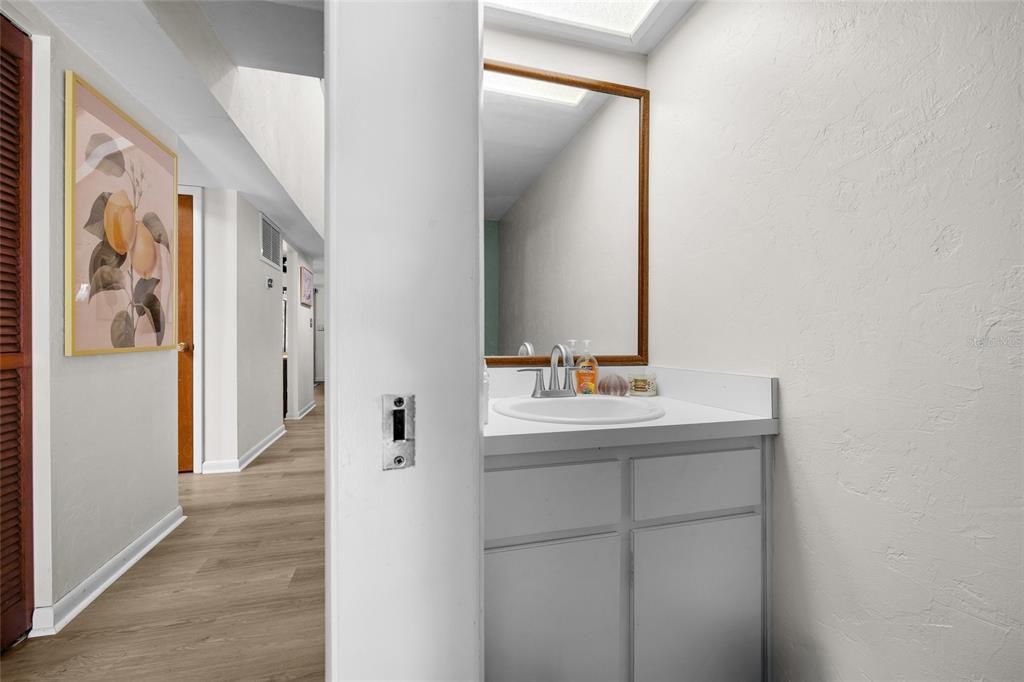 For Sale: $219,900 (2 beds, 2 baths, 1544 Square Feet)